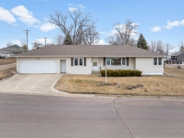 204 1st Street, Welcome